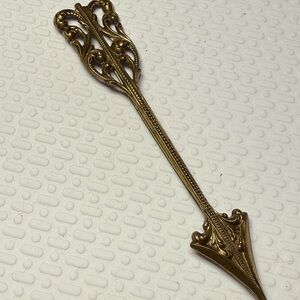 Elegant vintage brooch